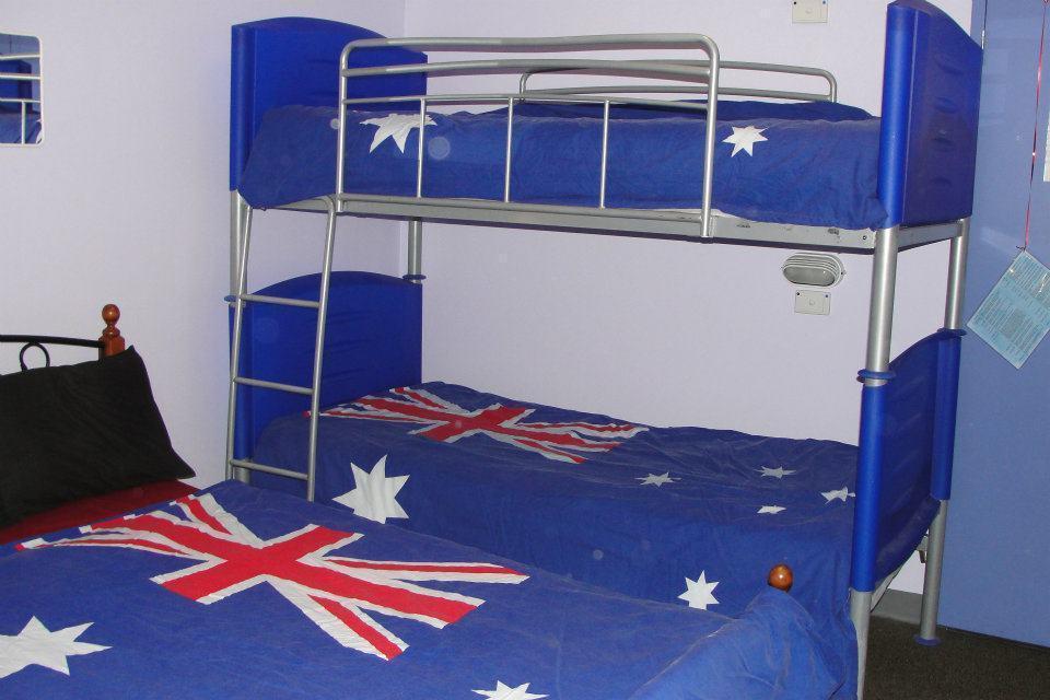 Blue Galah International Backpackers Hostel Adelaide Exterior photo